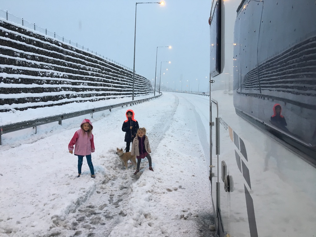 Zapada pe autostrada